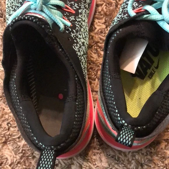 Nike Womens Free Run Distance 2 Tennis Shoes - Picture 3 of 5